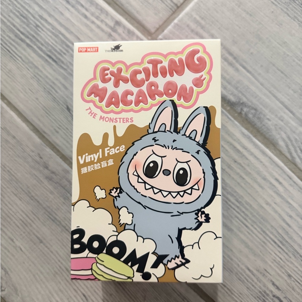 POP MART Exciting Macaron Labubu (Soymilk)